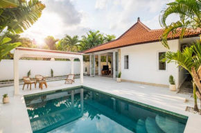 Villa Platform Luxe 3BR Villa in Canggu By Azure near Oldmans